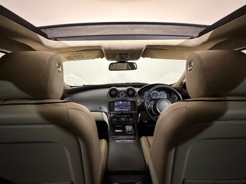 Jaguar XJ D V6 PORTFOLIO 11