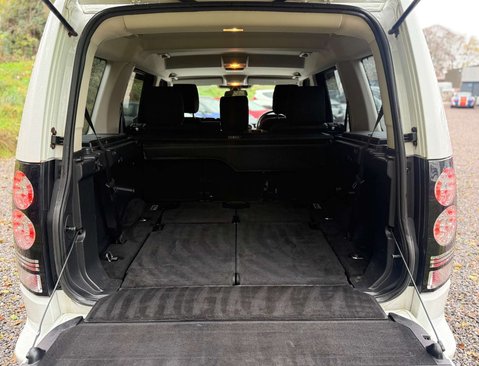 Land Rover Discovery 3.0 Discovery SE SDV6 Auto 4WD 5dr 40