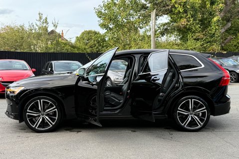 Volvo XC60 T5 R-DESIGN PRO AWD -ONE OWNER - 7 VOLVO SERVICES 18