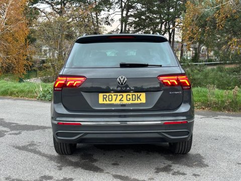 Volkswagen Tiguan 1.4 TSI 13kWh Life DSG Euro 6 (s/s) 5dr 29