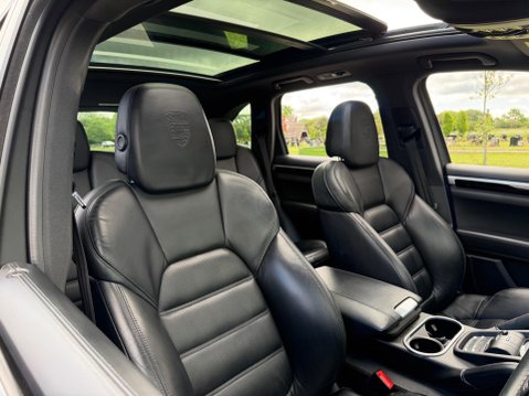 Porsche Cayenne 4.2 TD V8 S TiptronicS 4WD Euro 6 (s/s) 5dr 2