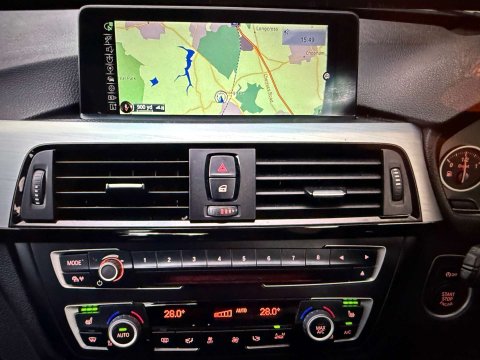 BMW 3 Series 3.0 330d xDrive M Sport Auto 4WD 5dr 7