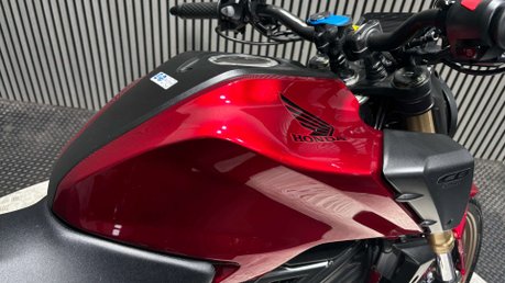 Honda CB 2024 ONLY 3K EXCELLENT CONDITION WARRANTY 125CC 18