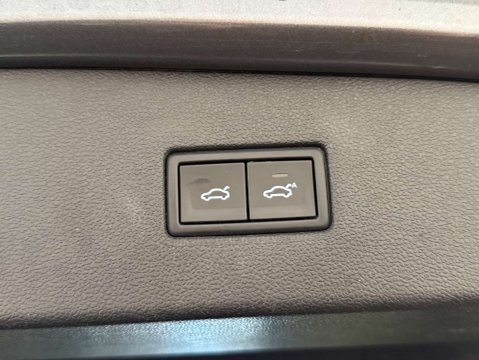 Volkswagen Tiguan 2.0 Tiguan Allspace SEL TDI 4Motion Semi-Auto 4WD 5dr 58