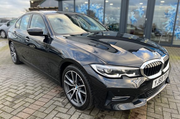 BMW 3 Series 318D SPORT 4