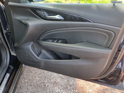 Vauxhall Insignia SRI VX-LINE NAV 17