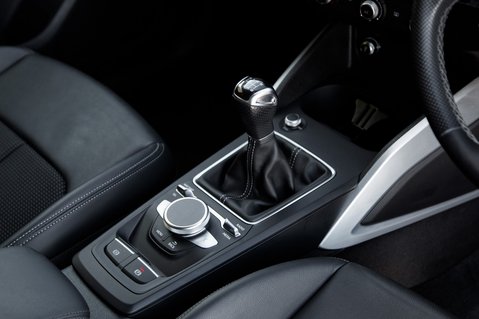 Audi Q2 TFSI S LINE 28
