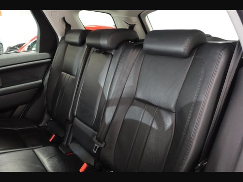 Land Rover Discovery Sport 2.0 SD4 HSE Black Auto 4WD Euro 6 (s/s) 5dr 34