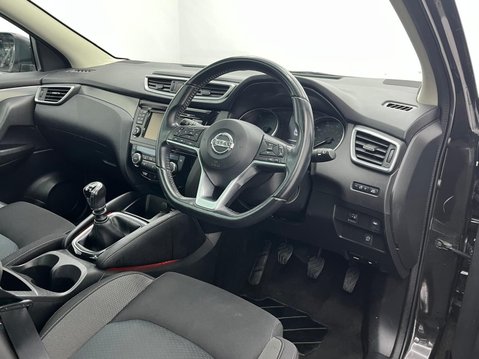 Nissan Qashqai 1.5 dCi N-Connecta Euro 6 (s/s) 5dr 21