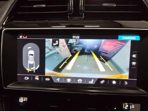 Jaguar F-Pace 3.0 D300 V6 S Auto AWD Euro 6 (s/s) 5dr 29