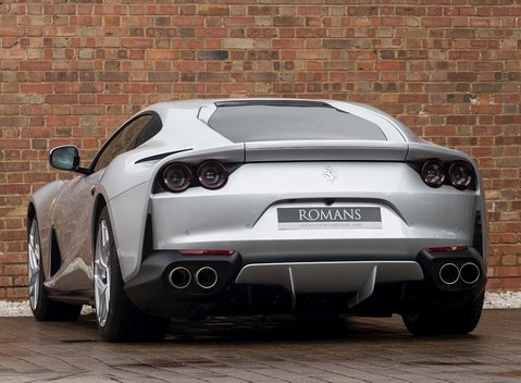 Ferrari 812 Superfast 3