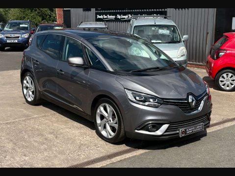 Renault Scenic 1.2 Scenic Signature Nav TCe 5dr 27