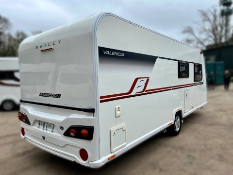 Bailey Unicorn Valencia 7