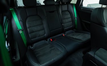 Porsche Macan GTS 18