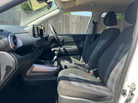 Hyundai i10 MPI PREMIUM 3