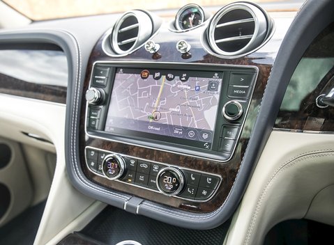Bentley Bentayga W12 First Edition 18
