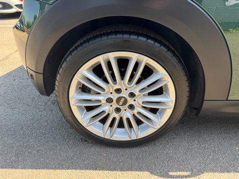 Mini Hatch COOPER AUTOMATIC 35