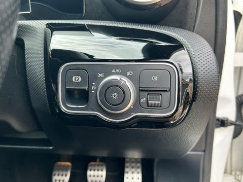 Mercedes-Benz A Class A 200 AMG LINE 20