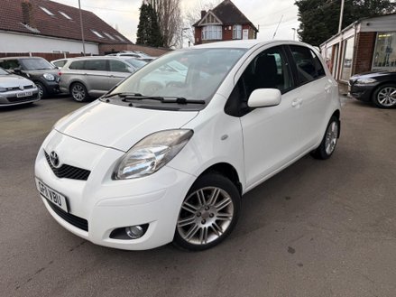 Toyota Yaris 1.33 Dual VVT-i SR Euro 5 (s/s) 5dr