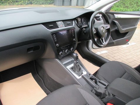 Skoda Octavia 1.5 TSI ACT SE Drive DSG Euro 6 (s/s) 5dr 16