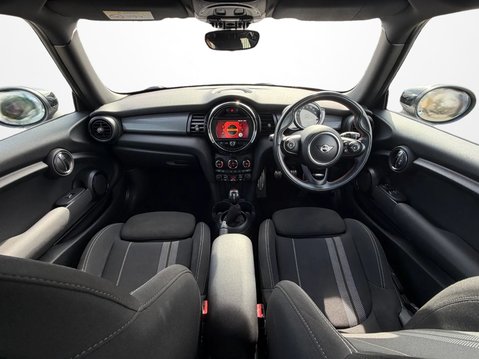 Mini Hatchback 1.5 Cooper Sport II 3dr 16