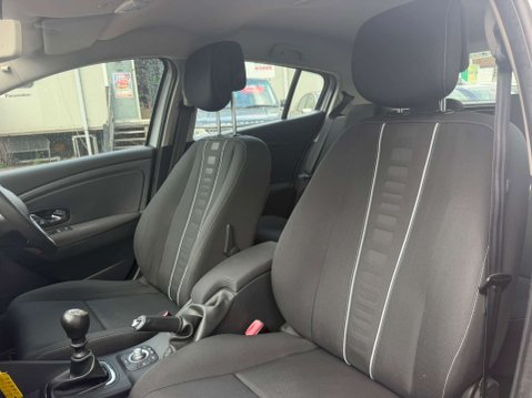 Renault Megane 1.6 16V Dynamique TomTom Hatchback 5dr Petrol Manual Euro 5 (110 ps) 17