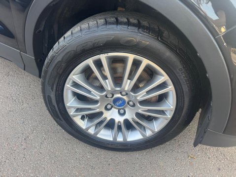 Ford Kuga 2.0 TDCi Titanium 2WD Euro 5 5dr 14
