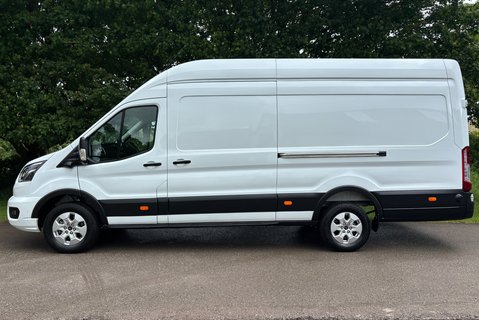 Ford Transit 350 L4 H3 165 ps Limited Panel Van - Sat Nav / 360 Camera's 7