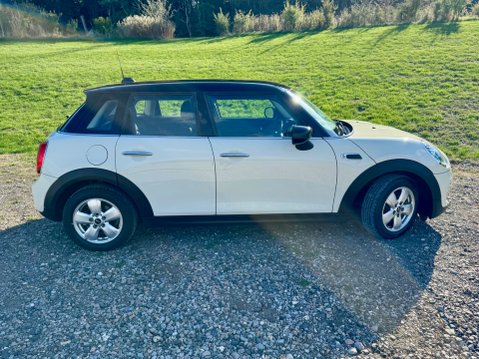 Mini Hatch COOPER CLASSIC 2