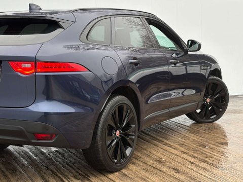 Jaguar F-Pace 2.0 F-Pace R-Sport AWD D Auto 4WD 5dr 32