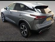 Nissan Qashqai DIG-T N-CONNECTA DCT MHEV 2