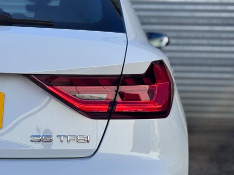 Audi A1 1.5 TFSI 35 S line Sportback 5dr Petrol S Tronic Euro 6 (s/s) (150 ps) 19