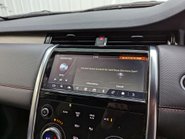 Land Rover Discovery Sport 2.0 Discovery Sport R-Dynamic SE D Auto 4WD 5dr 89