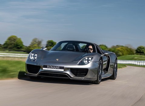 Porsche 918 Spyder 4