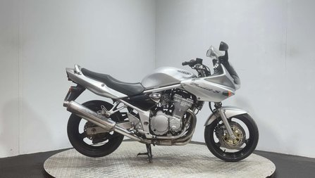 Suzuki Bandit 600 GSF S 2003 39K IDEAL COMMUTER BIKE 600CC A2 RESTRICTABLE