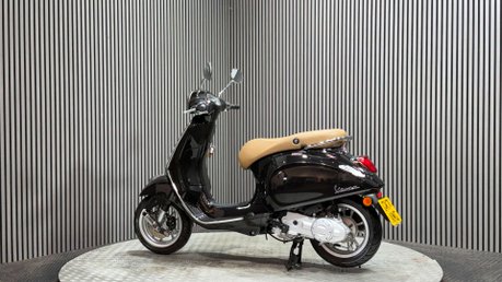 Piaggio Vespa Primavera 2021 ONLY 612 MILES NEW MOT SERVICED 50CC AUTO 10