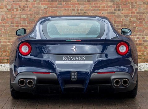 Ferrari F12 Berlinetta 5