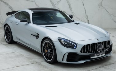 Mercedes-Benz AMG GT R 11