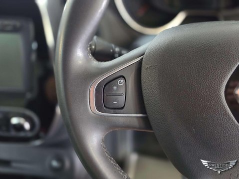Renault Captur 1.5 dCi ENERGY Iconic EDC Euro 6 (s/s) 5dr 57