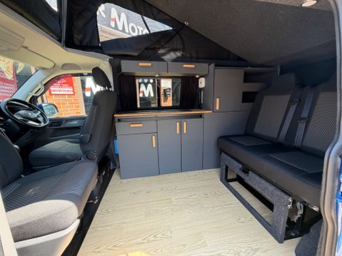Volkswagen Transporter T6 BEAR WOOD 4 BERTH POP TOP 9