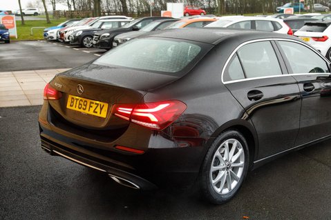 Mercedes-Benz A Class A 200 SPORT 8