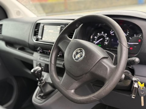 Vauxhall Vivaro 1.5 Turbo D 2900 Sportive L2 H1 Euro 6 (s/s) 5dr 16