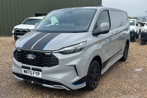 Ford Transit Custom AUTO SWB L1H1 Low Roof Sport 320 Air Con Alloys Sensors Cam EURO 6