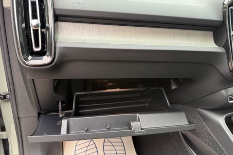 Volvo XC40 B3 ULTRA 61