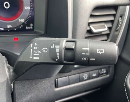 Nissan Qashqai 1.3 Qashqai N-Connecta DiG-T MHEV 5dr 56