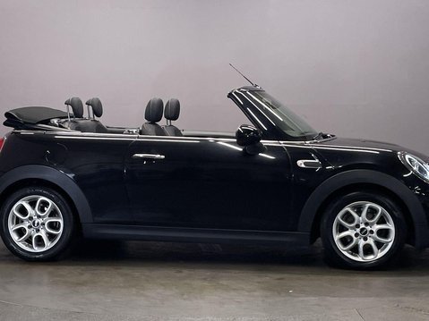 Mini Convertible 1.5 Cooper Classic Convertible 2dr Petrol Manual Euro 6 (s/s) (136 ps) PDC- 9