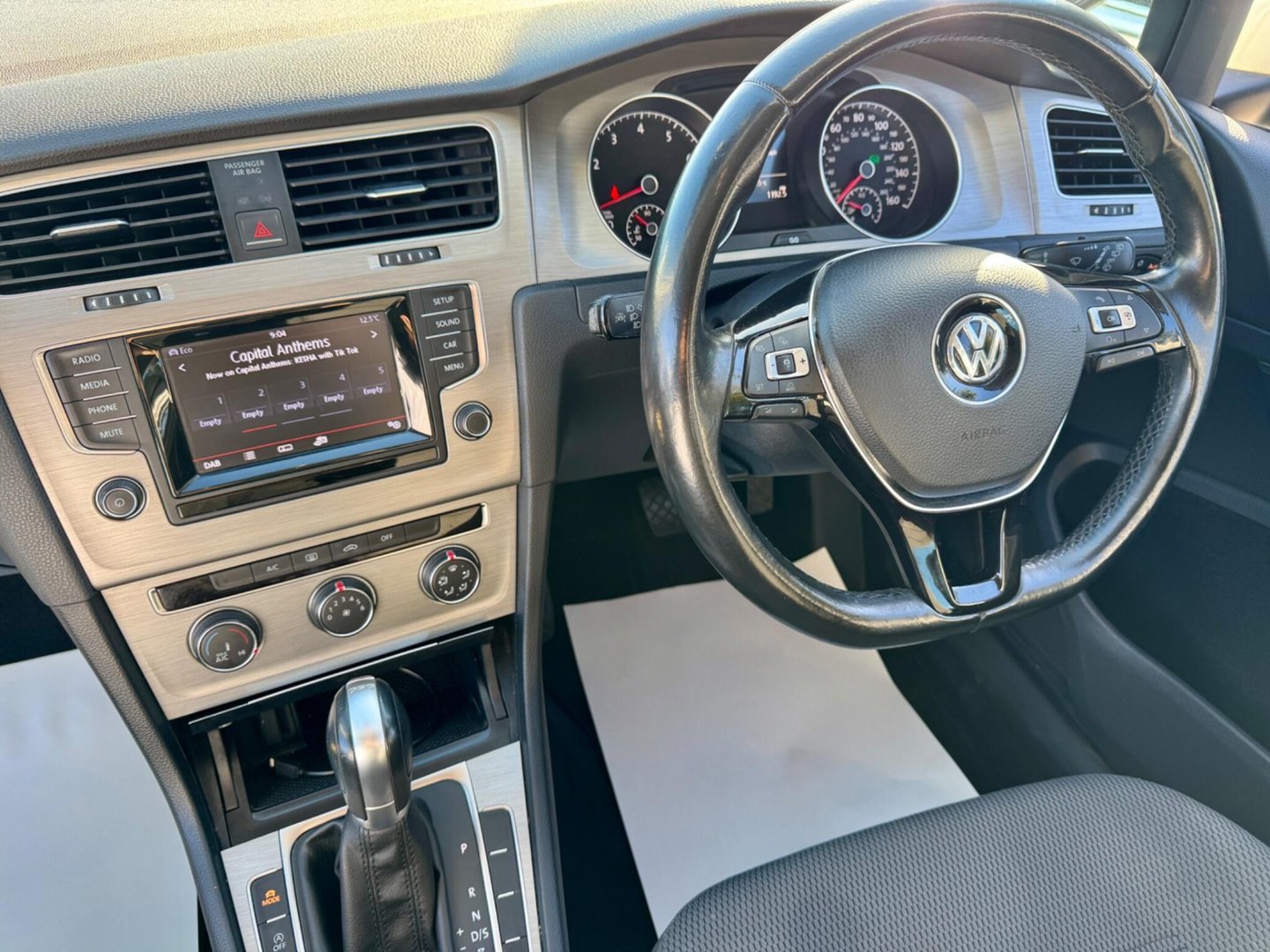 2014 Volkswagen Golf — image 11