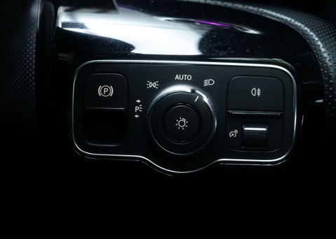 Mercedes-Benz A Class 1.3 A 180 AMG Line Premium Plus Auto 5dr 40