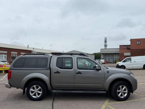 Nissan Navara 2.5 Navara Tekna dCi 4WD 5dr - NATIONAL DELIVERY* 2