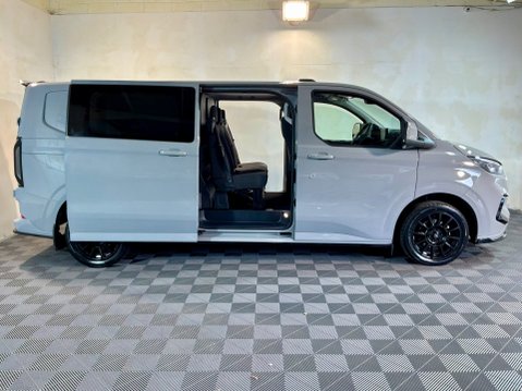 Ford Transit Custom 2.0 320 EcoBlue Limited Crew Van Auto L2 H1 Euro 6 (s/s) 5dr 4